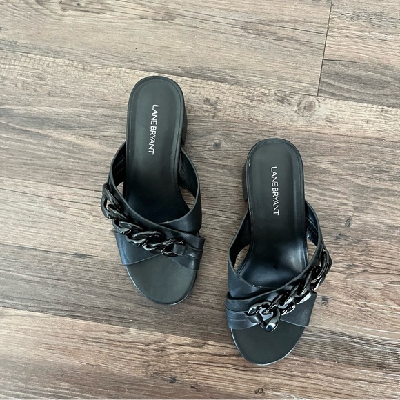 Lane Bryant Sandals Women's 8W Wide Dream Cloud Black Chain Cross Block Heel - Picture 2 of 6